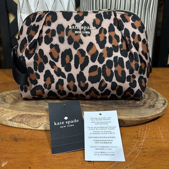 Kate Spade Chelsea Spotted Leopard Cosmetic Bag NWT - Picture 1 of 9